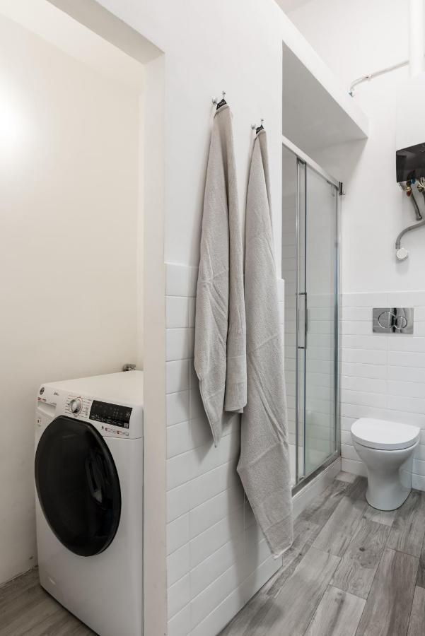 Acquario 5' Free Wifi & Netflix "Prione" By Tilo Apartment'S Genua Zewnętrze zdjęcie